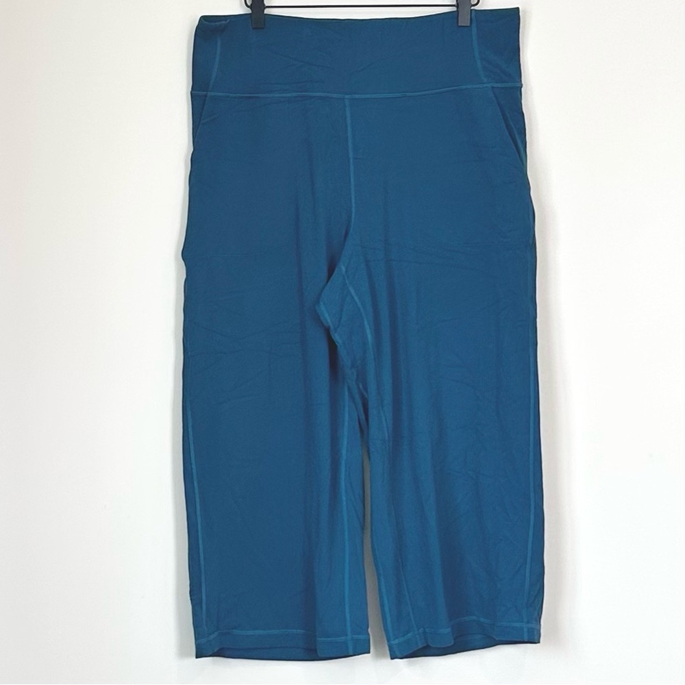lululemon athletica Teal Align High Rise Wide Leg Cropped Pant - Size 16
